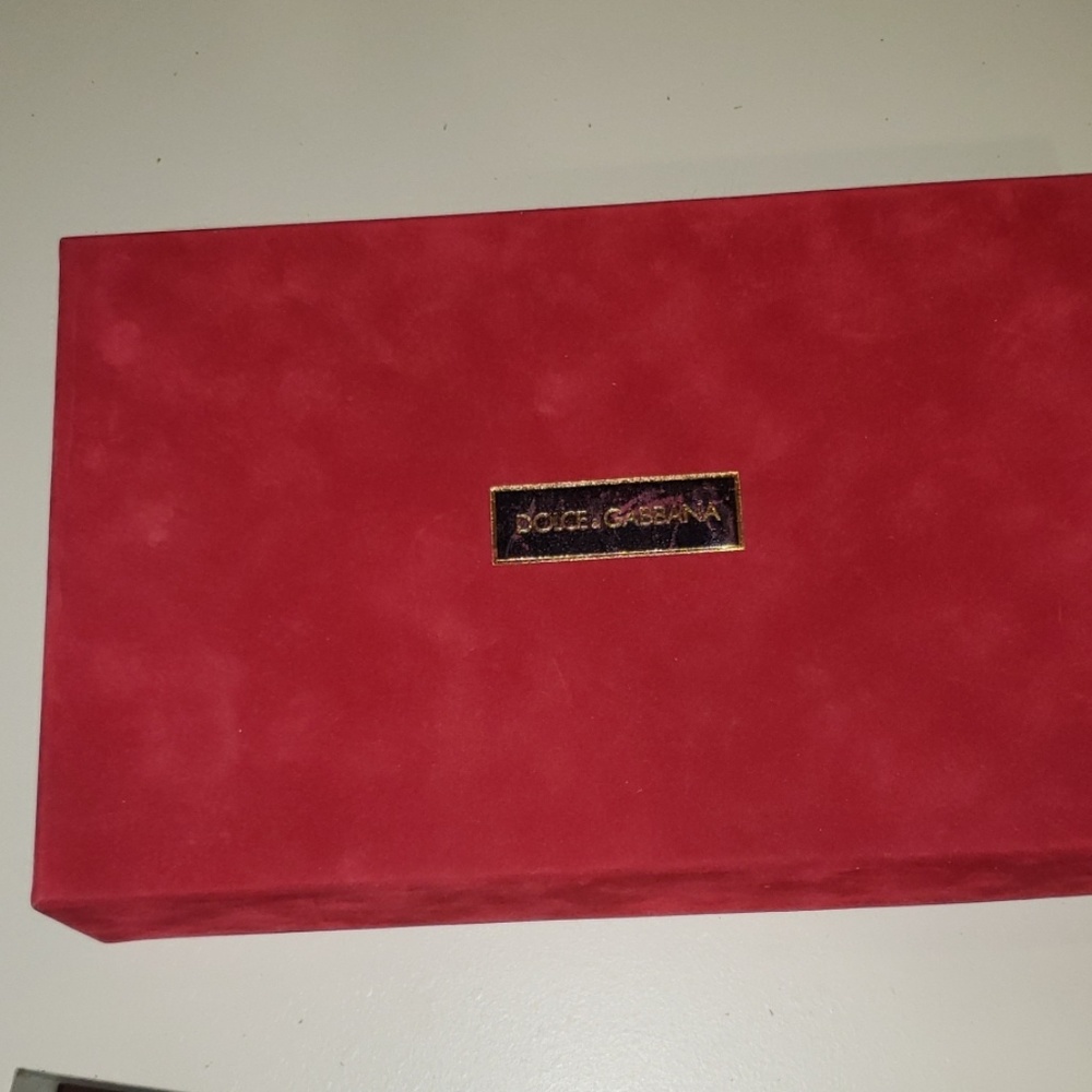 Dolce & Gabbana red velvet box